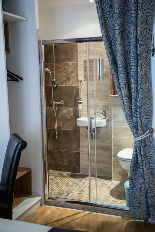 Private Room In A Parisian Homestay! - Close To It All! Luaran gambar